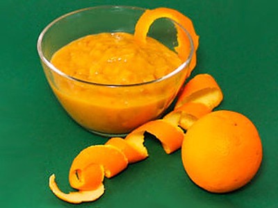Für das Müsli: Sauce mit Orangen und Aprikose